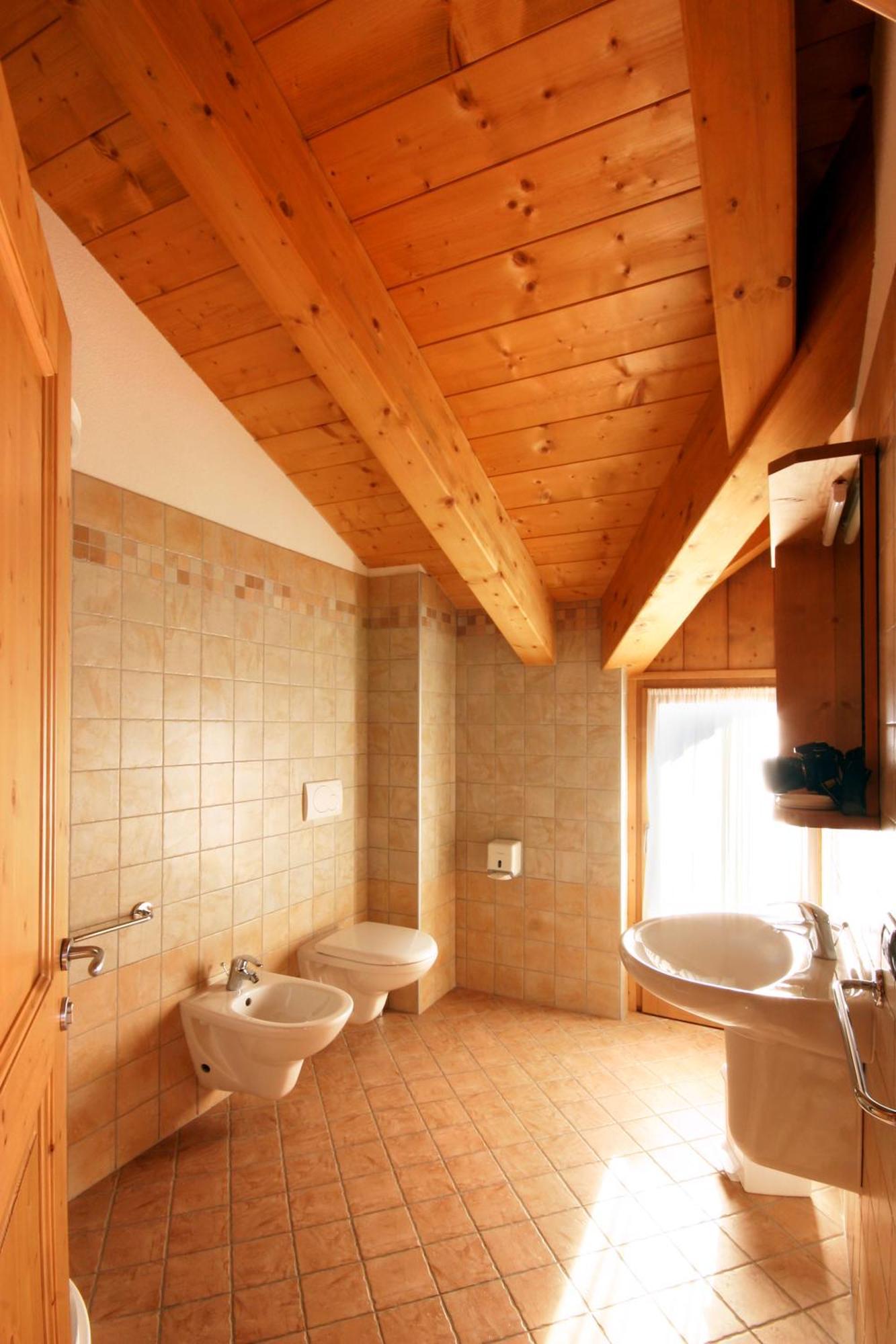ヴァルディソット Chalet Dei Rododendriヴィラ 部屋 写真