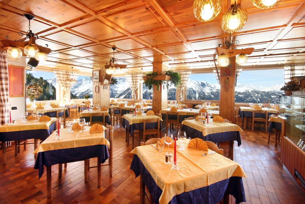 ヴァルディソット Chalet Dei Rododendriヴィラ エクステリア 写真
